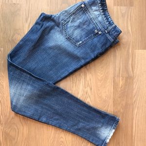 Chelsea Joe’s Jeans sized 30 (fits like a 10)